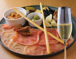 渋谷マークシティ25周年アニバーサリー　アペリティーボ